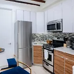 24-3 Prime Gramercy New Studio W&D Terrace